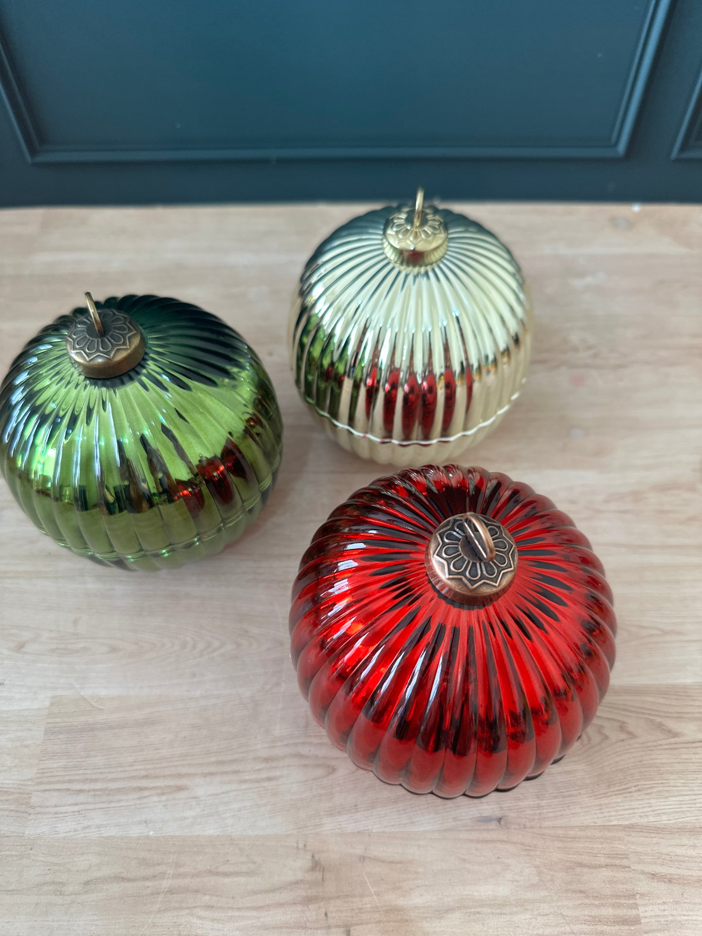 Esfera roja navideña 8 oz