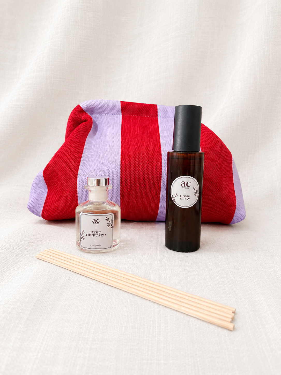 Luxury Home Fragrance Kit
Difusor + Room Spray + Cosmetiquera
